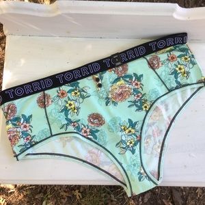 torrid Intimates & Sleepwear - NWT TORRID COTTON LOGO PANTY SZ 2x torrid Intimates & Sleepwear - NWT TORRID COTTON LOGO PANTY SZ 2x
